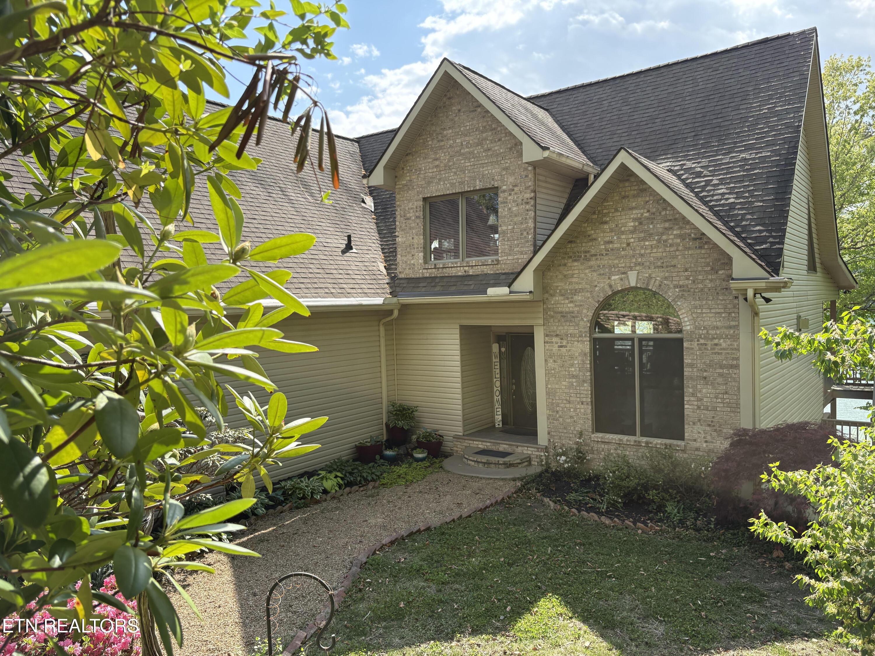 Image 1: Front of house