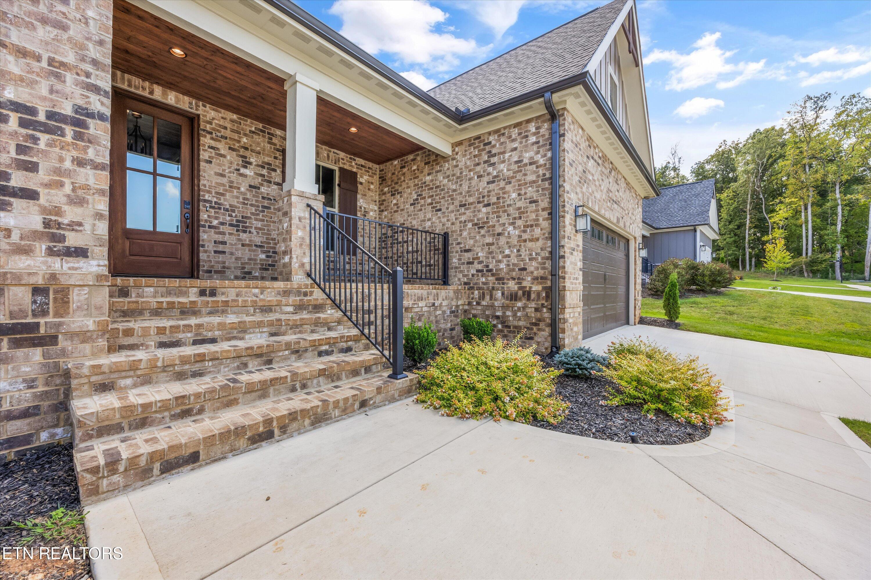 Image 1: Brand new and waiting for you