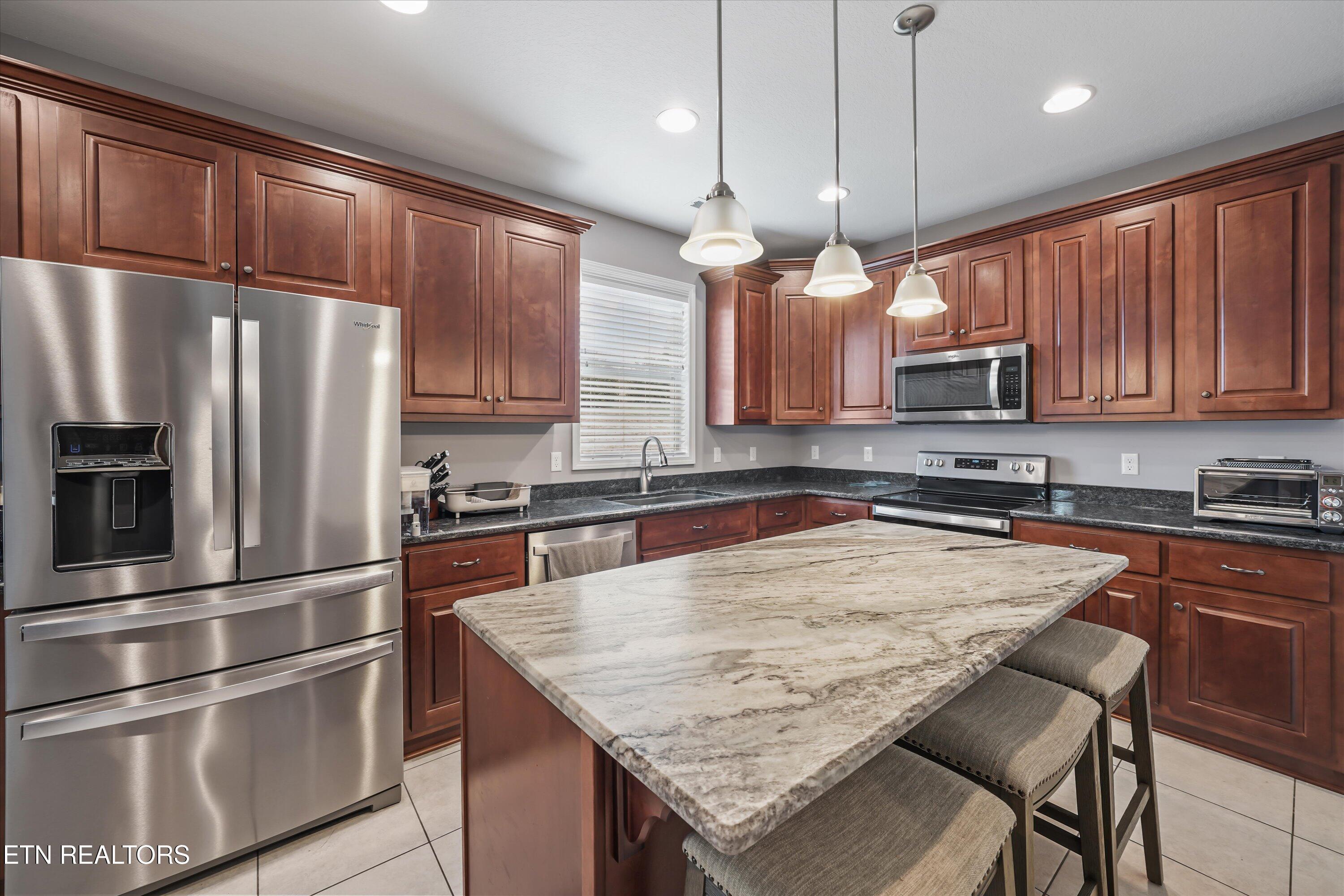 Image 4: 15-131 Marble Bluff Dr 14