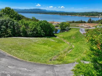 Lot 8 Emerald Pointe