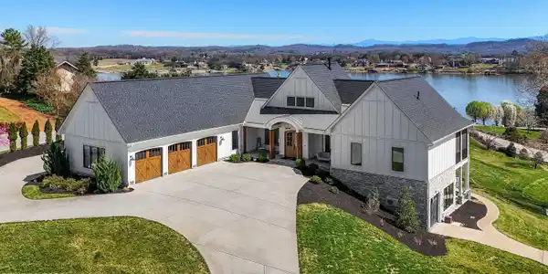 3003 Windy Ridge Point