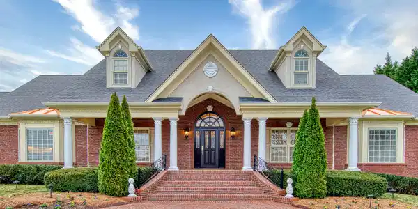 8720 Inlet Drive