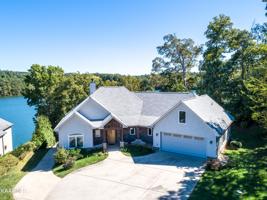 306 Tecumseh Place