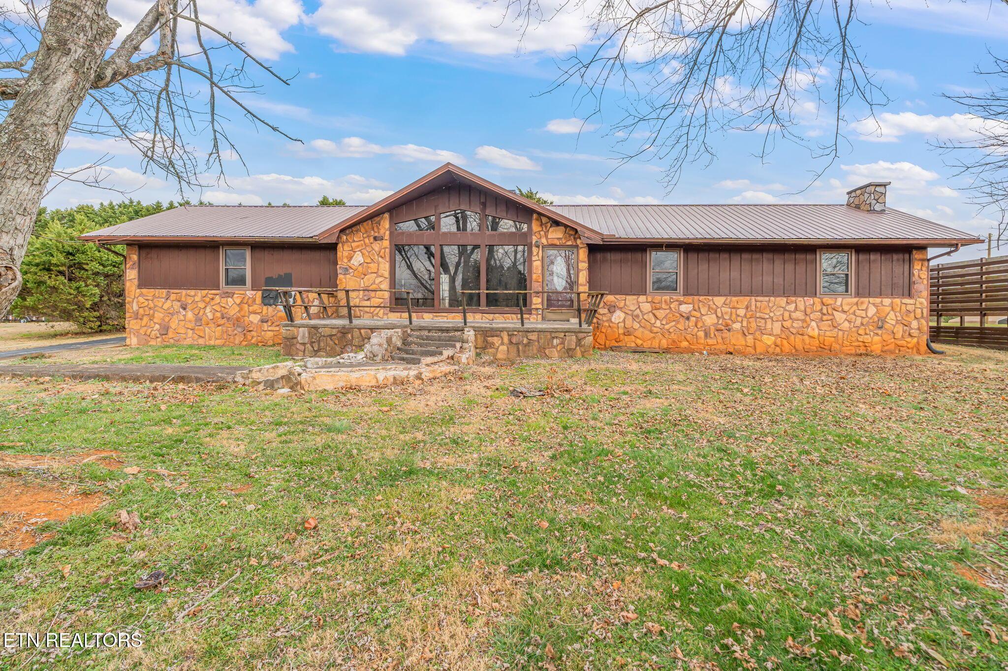 Image 2: 47-web-or-mls-852 Collie Cove Court-40