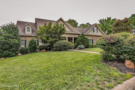 45 Riverside Drive
