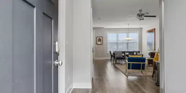 Image 3: 4-1406 Island Home Ave - 004