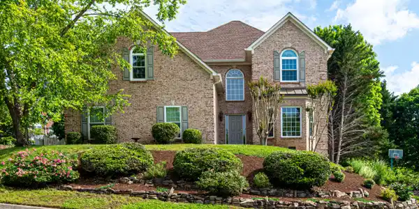 10321 Meadow Ridges Lane
