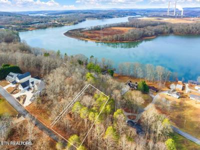 106 Lakeview Drive