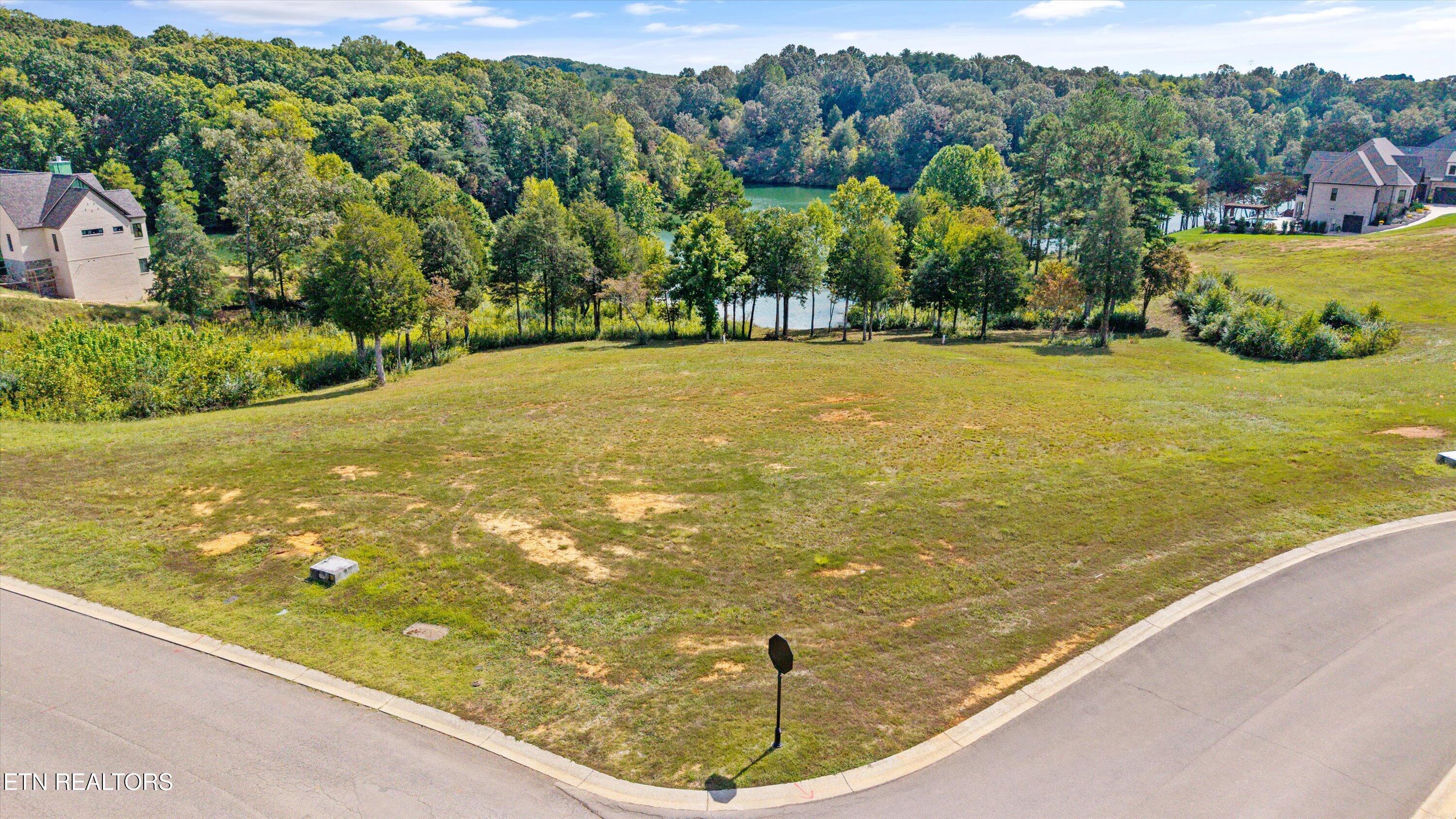 Image 3: 03-181 Bulwark Way -02