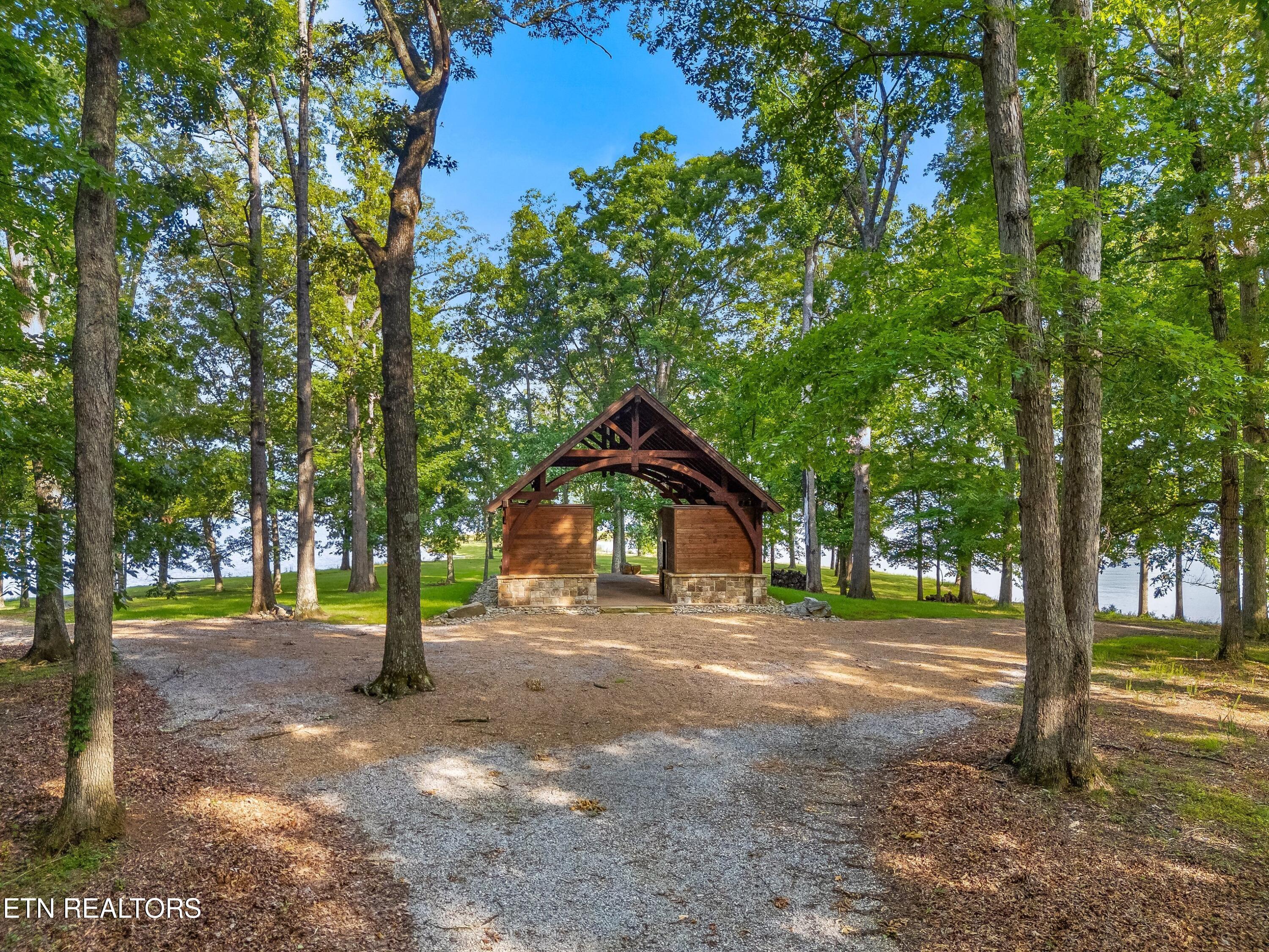 Image 4: 005-463HeatherBrookDrive-JeffersonCity-T
