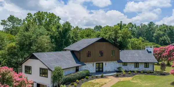 5216 Hickory Hollow Rd