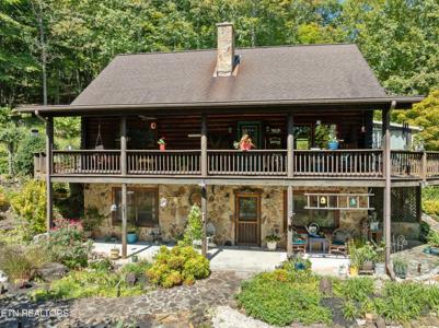 1130 Lakeview Drive