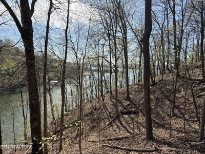 39 Eerie Point