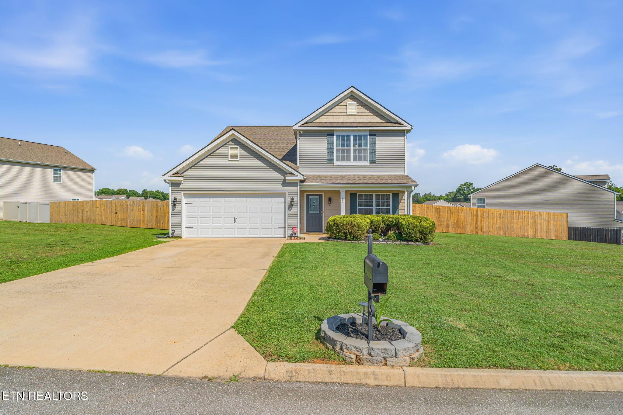 Image 2: 3-web-or-mls-277 Gail Lane-4
