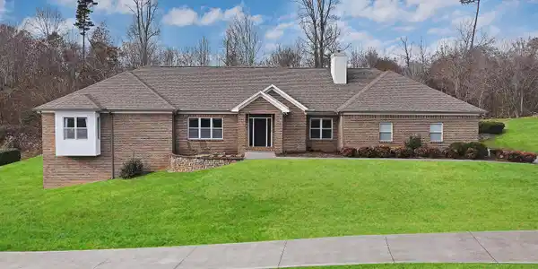 10404 Eagles View Drive