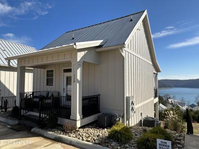 114 E Harbor View Ln