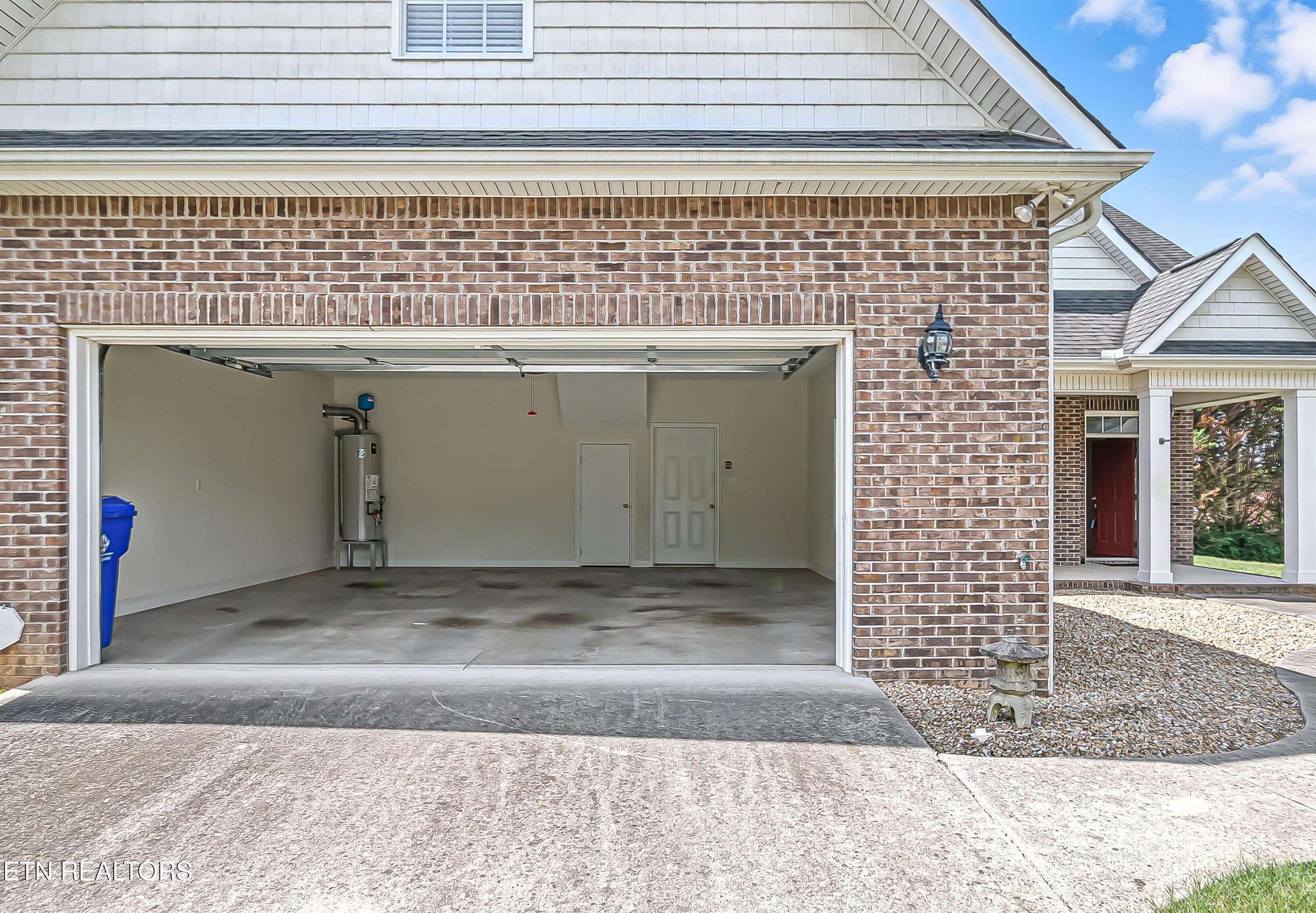 Image 4: 126 Waterston Way Clinton TN-print-017-0