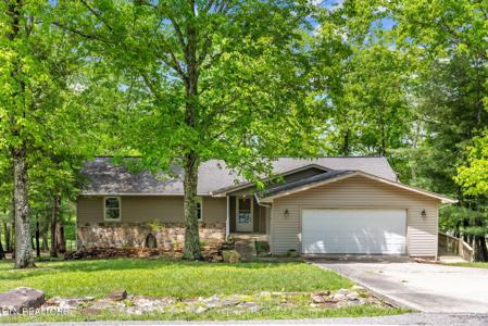 116 Greenwood Rd