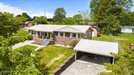 322 Shoreline Circle