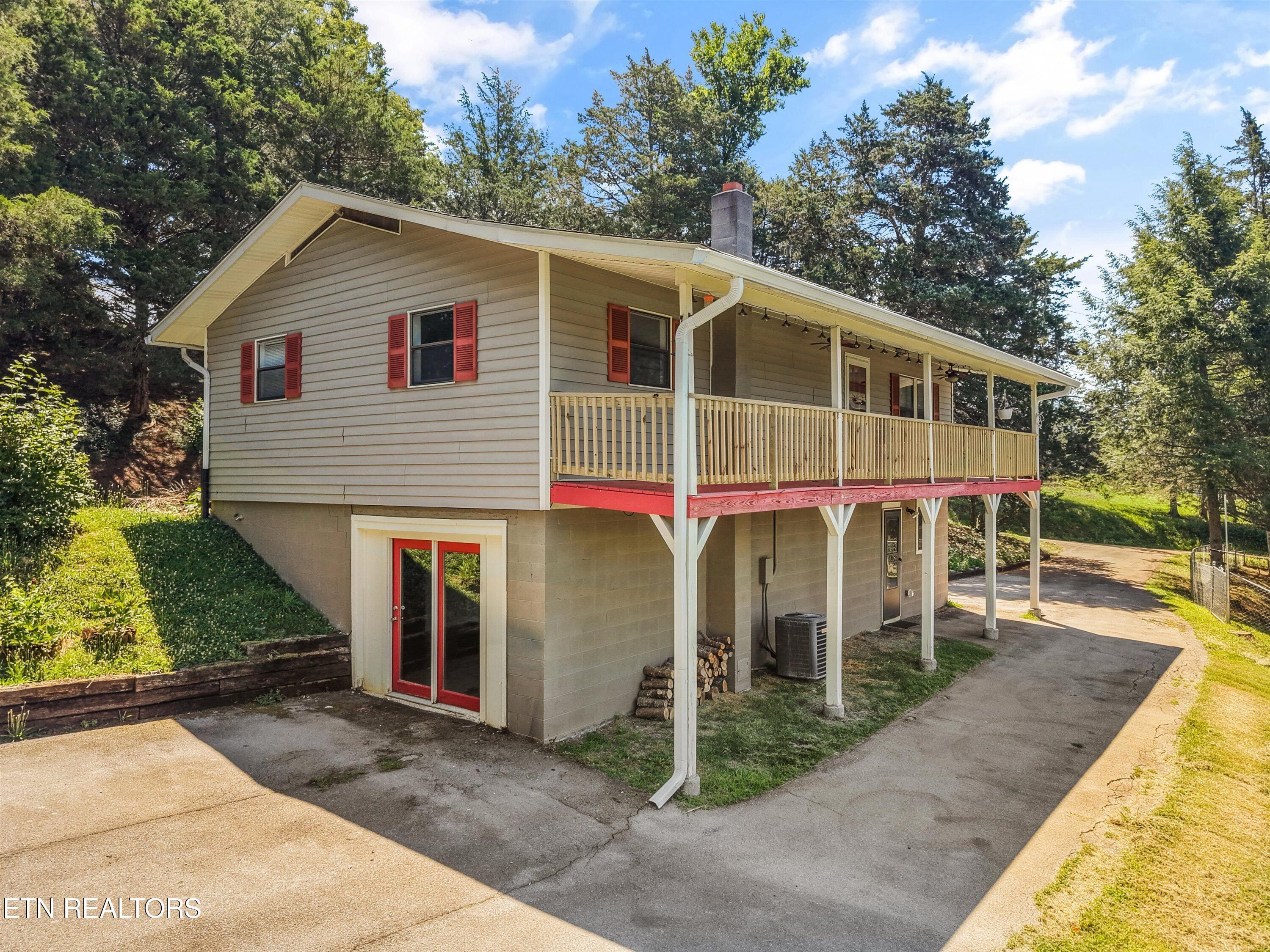 Image 3: 02-1420 Twin Oaks Rd 03