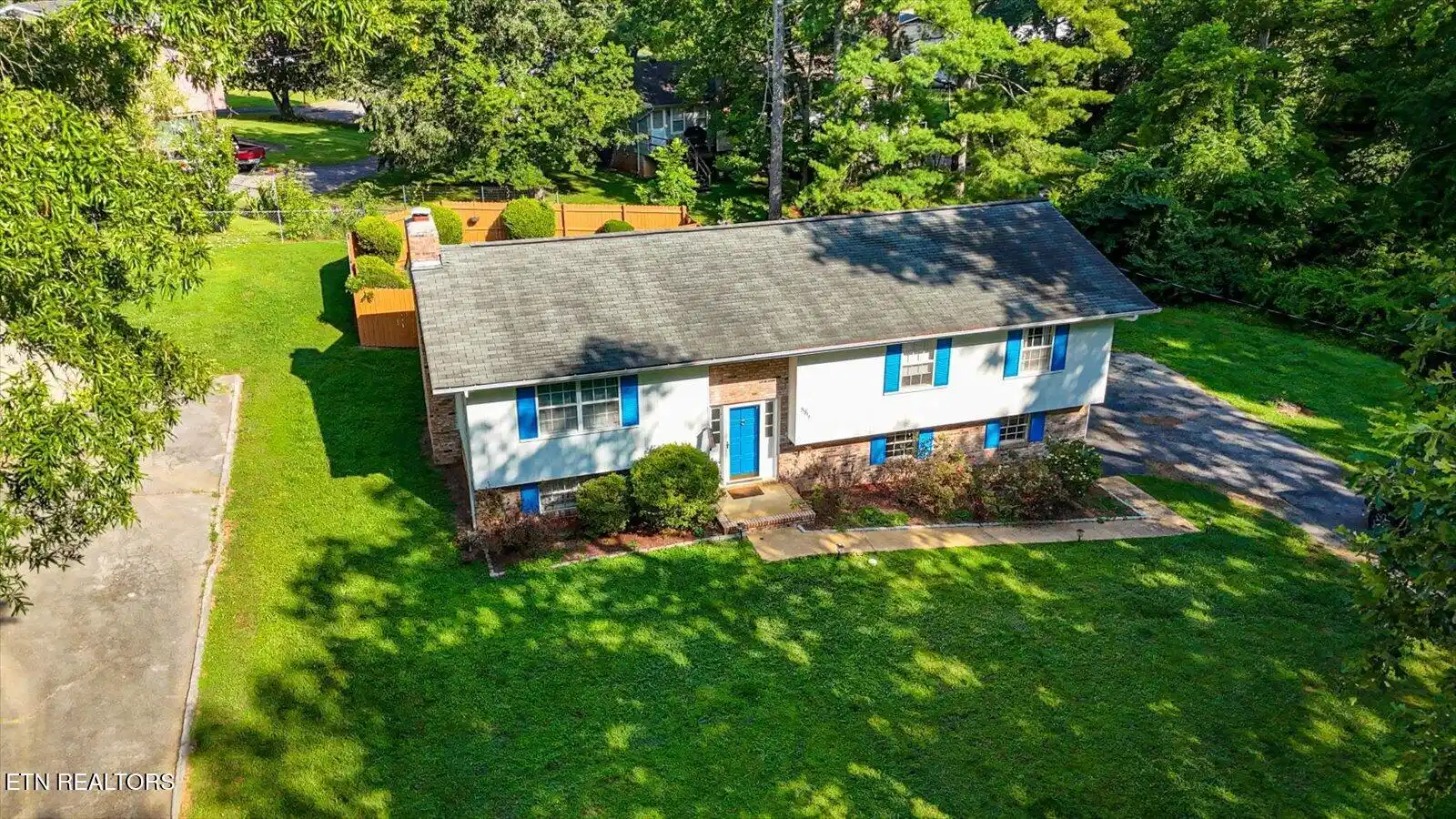Image 1: 37-5911 Tyner Ln-37