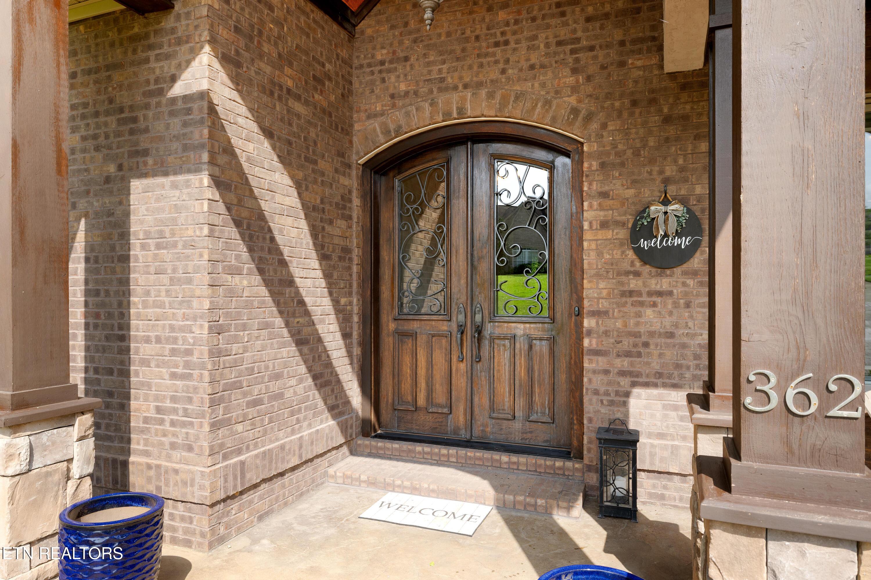 Image 3: Front Entry Doors