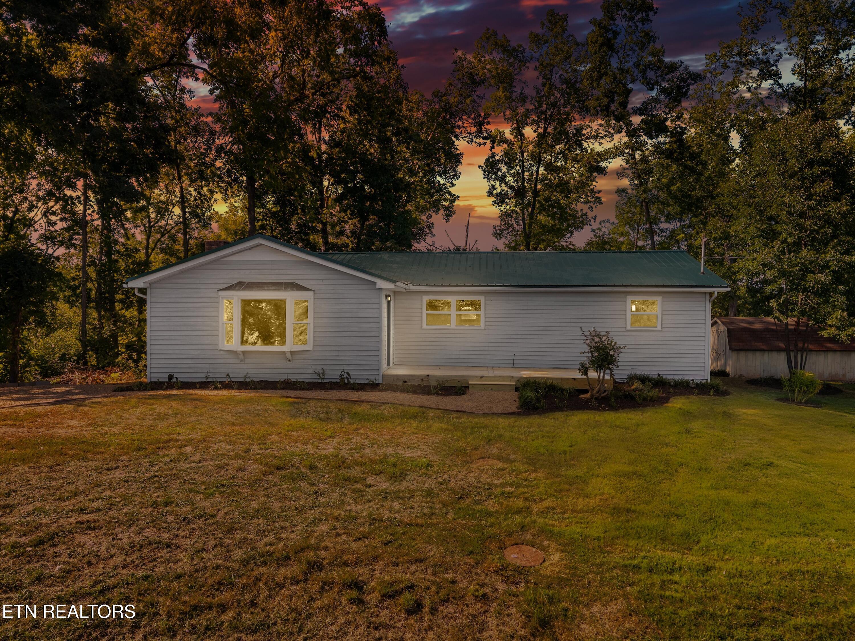 Image 4: 001-1928BouldercrestDrive-Dandridge-TN-3