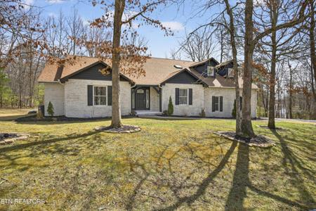 204 Meadowview Drive