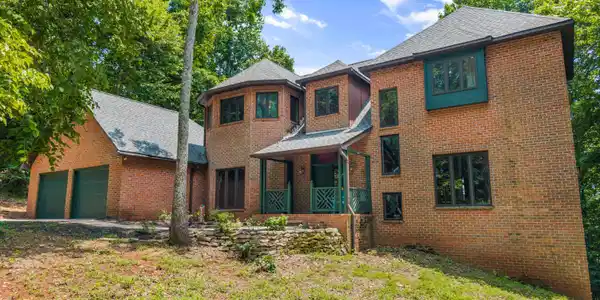 2204 Misty Trace