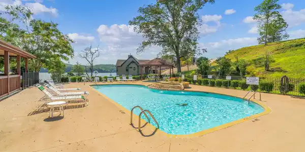Image 4: 5-web-or-mls-104 Blue Heron Bluff-5