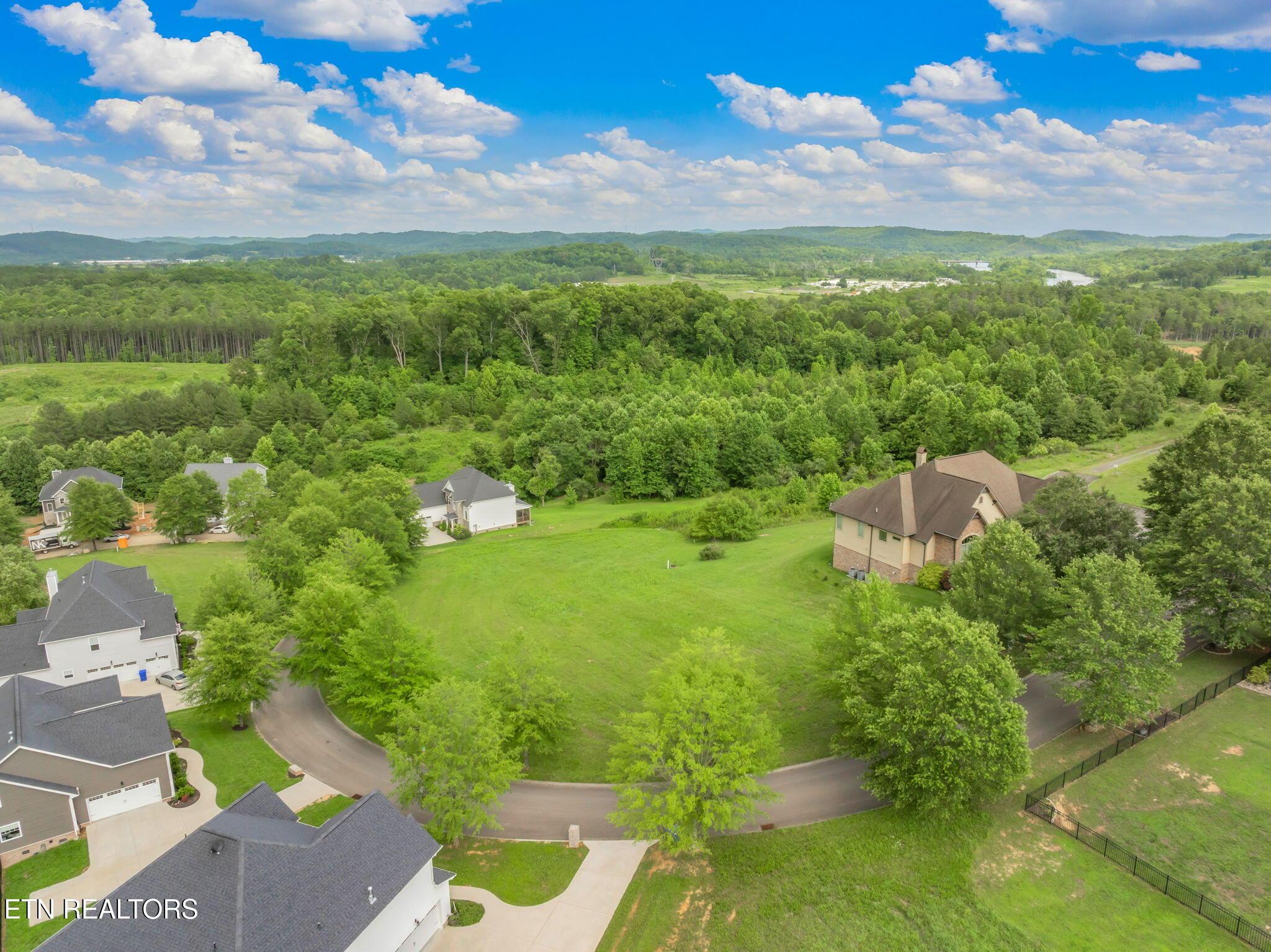 Image 3: 3-web-or-mls-134 Pineberry Street-3