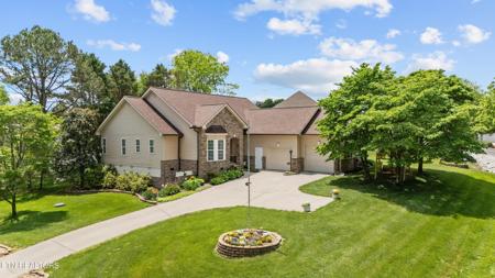 176 Amohi Way