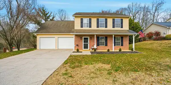 702 Fox Landing Lane