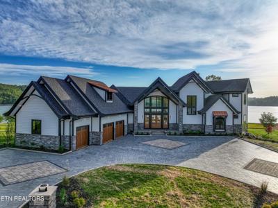 202 Crown Jewel Lane