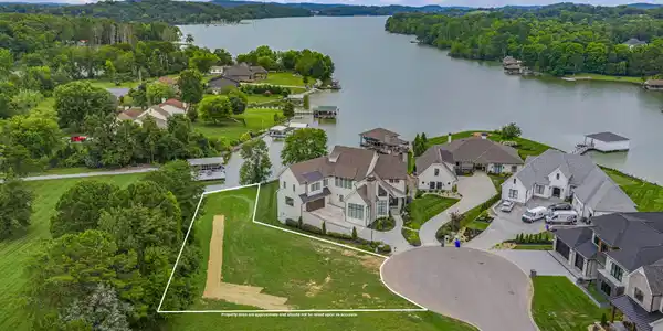 1607 Yachtsman Way