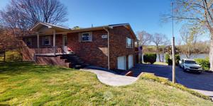 2934 Lake Forest Circle