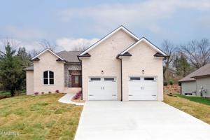 218 Chatuga Way