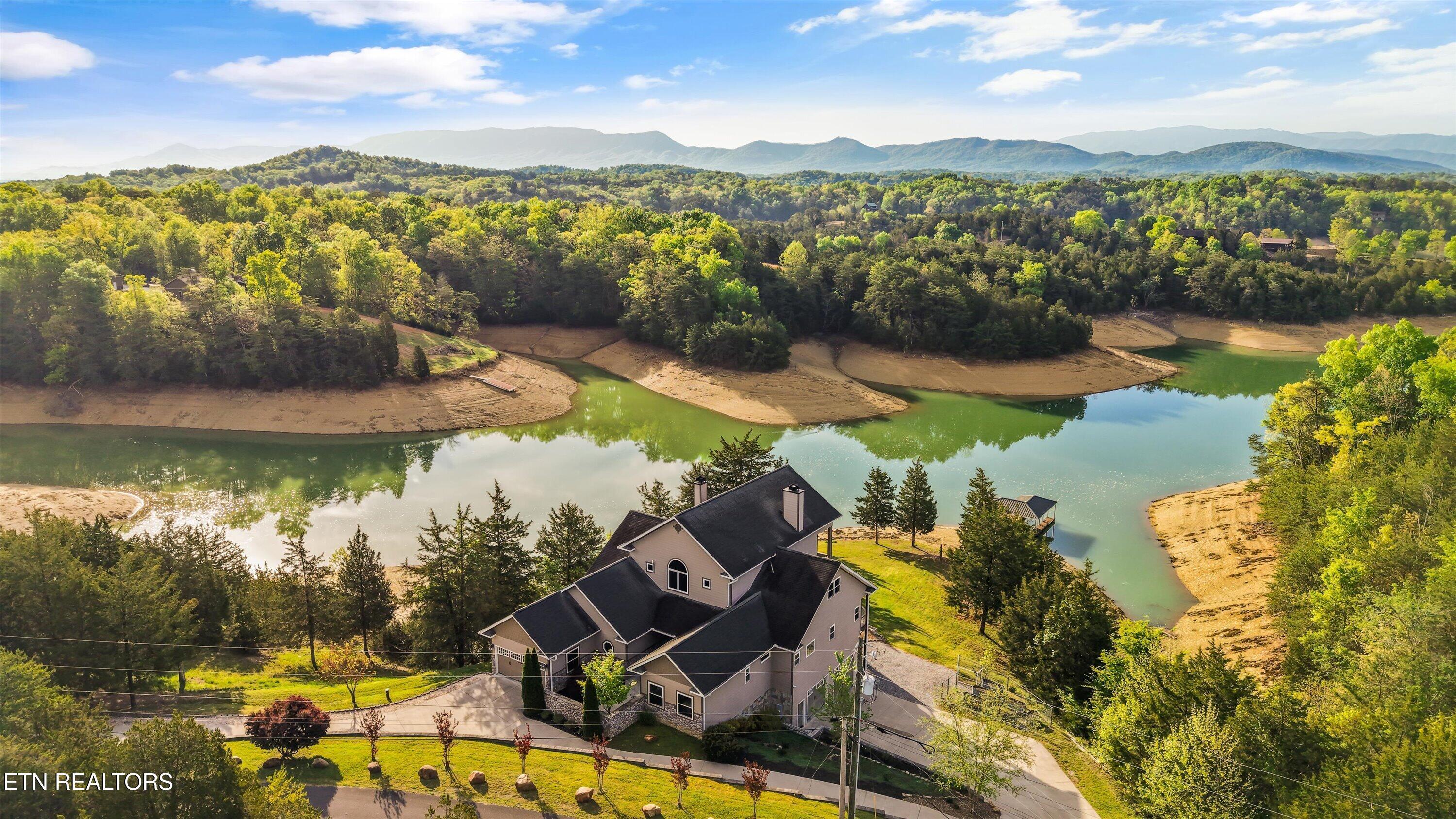 Image 2: 84-3648 Foxfire Way 08