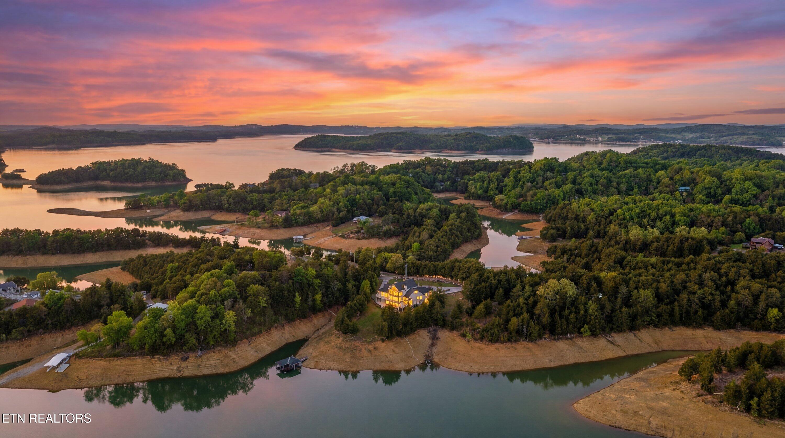 Image 4: hf_20260416_110349_cf13507b-7ad9-458f-bf