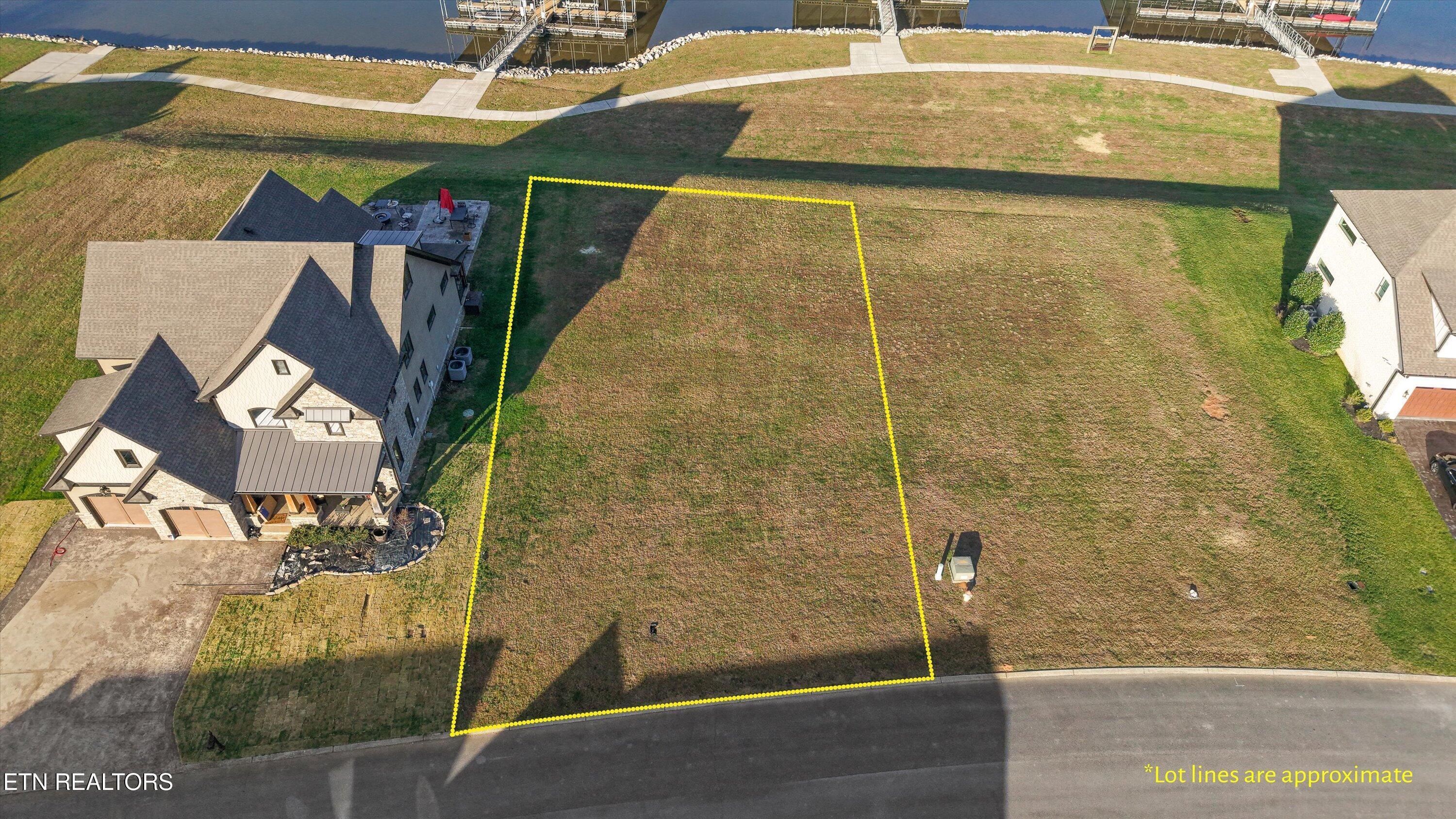 Image 2: 02-399 Charleston Lgt009