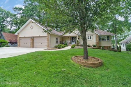 238 Lakewood Drive