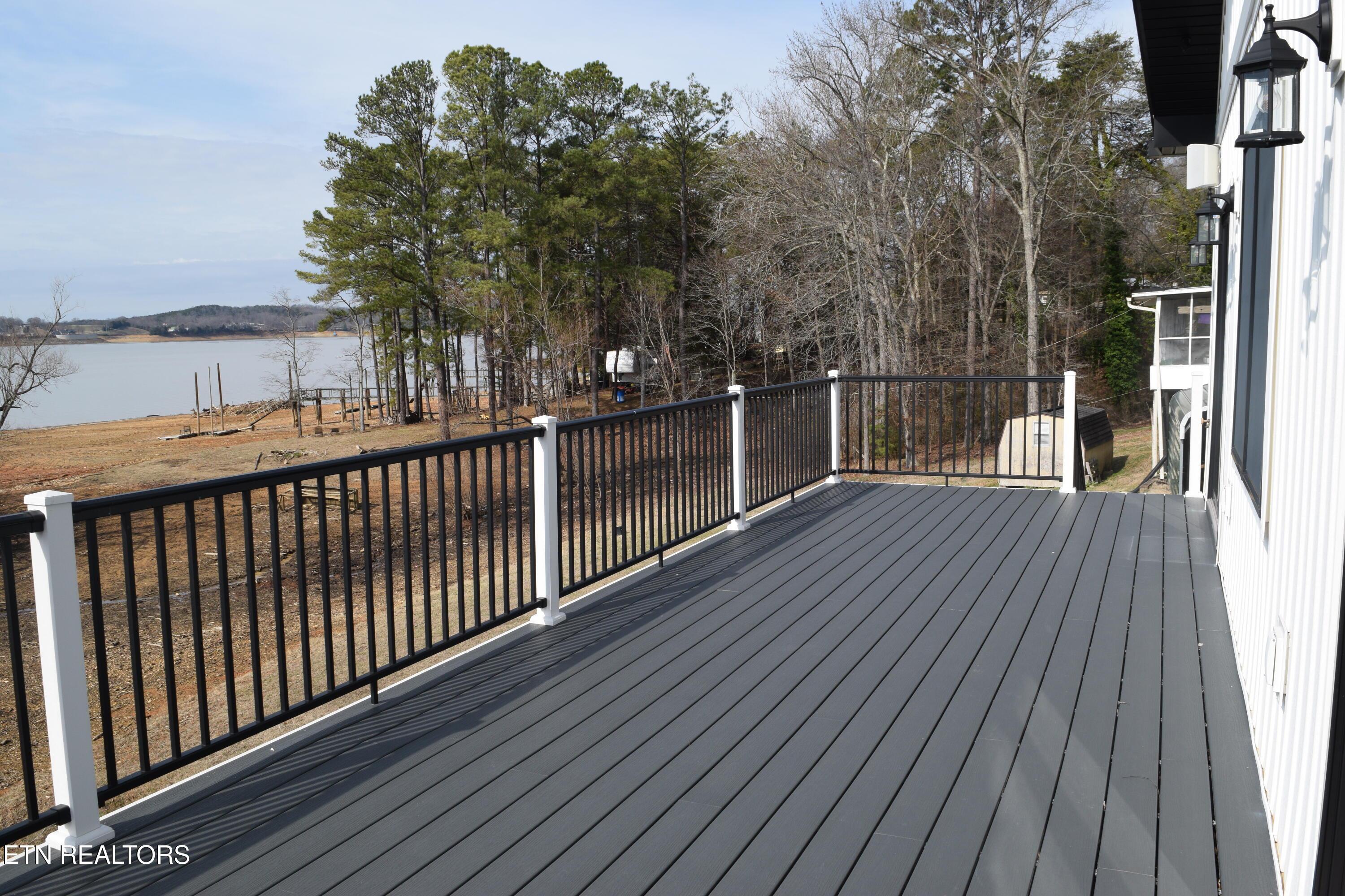 Image 4: Composite Deck