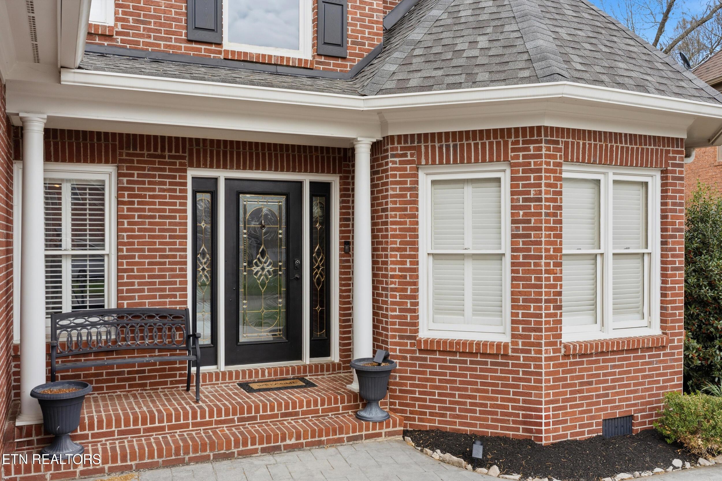 Image 4: Entry to House
