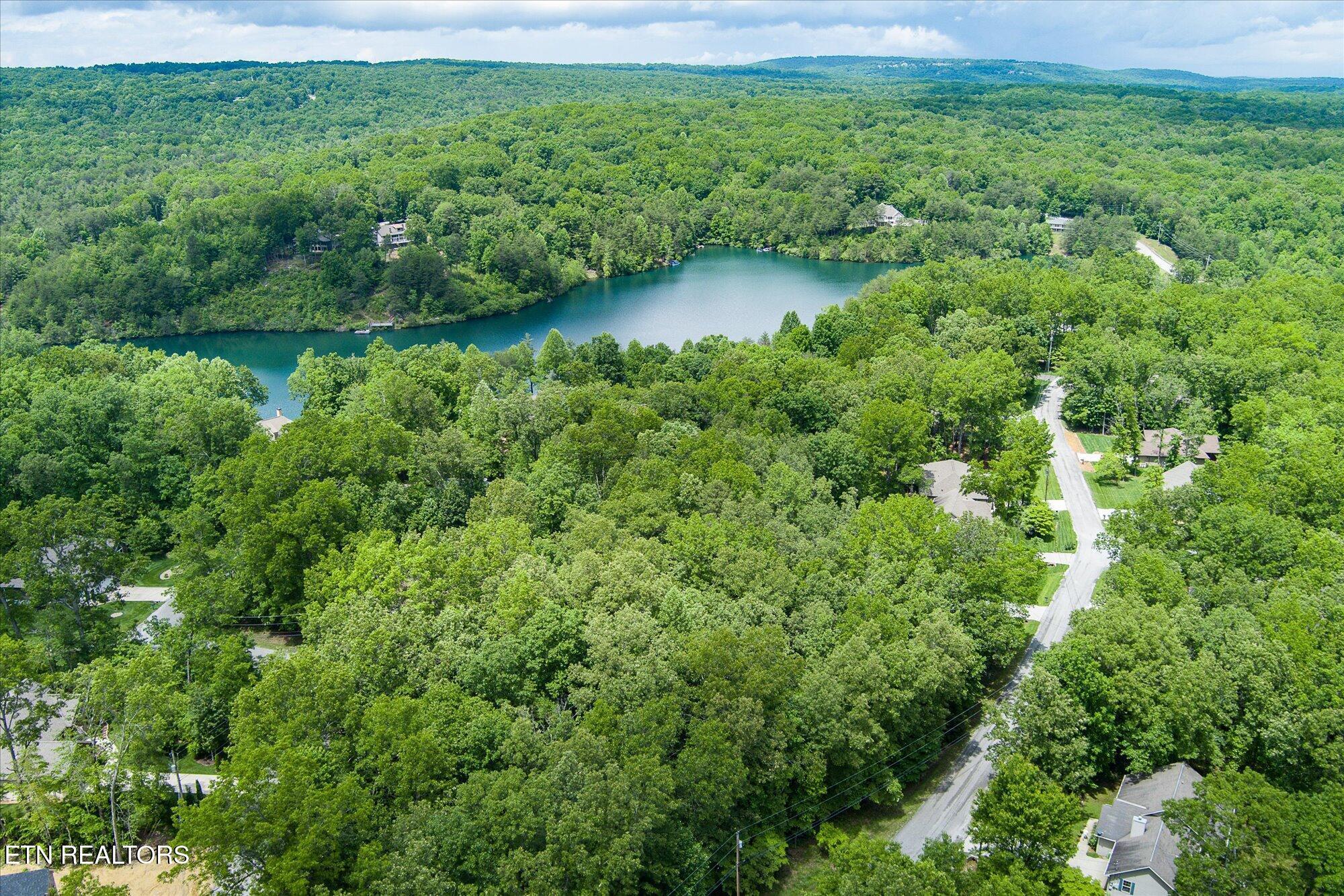 Image 2: 6-210 Beachwood Dr FFG_028_TNPC