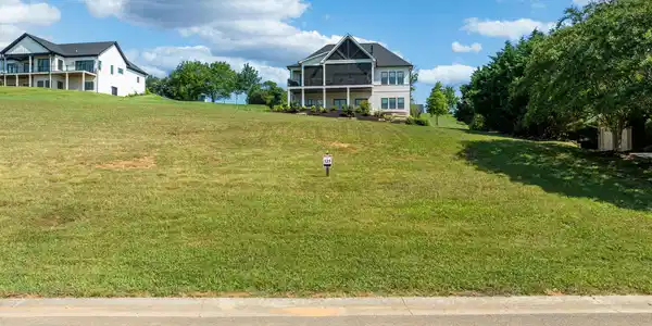 439 Chestnut Lane