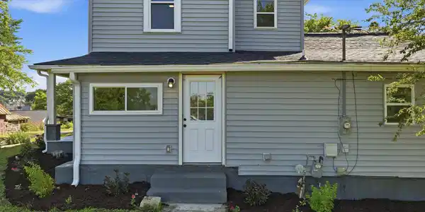 Image 3: 44_315_poplar_st_new_041