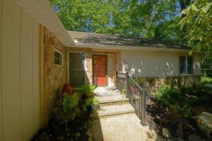 106 Camelot Lane