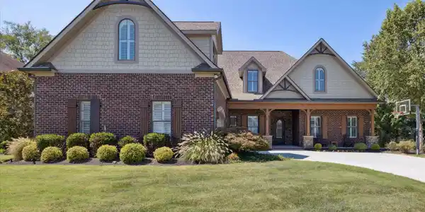 1623 Yachtsman Way