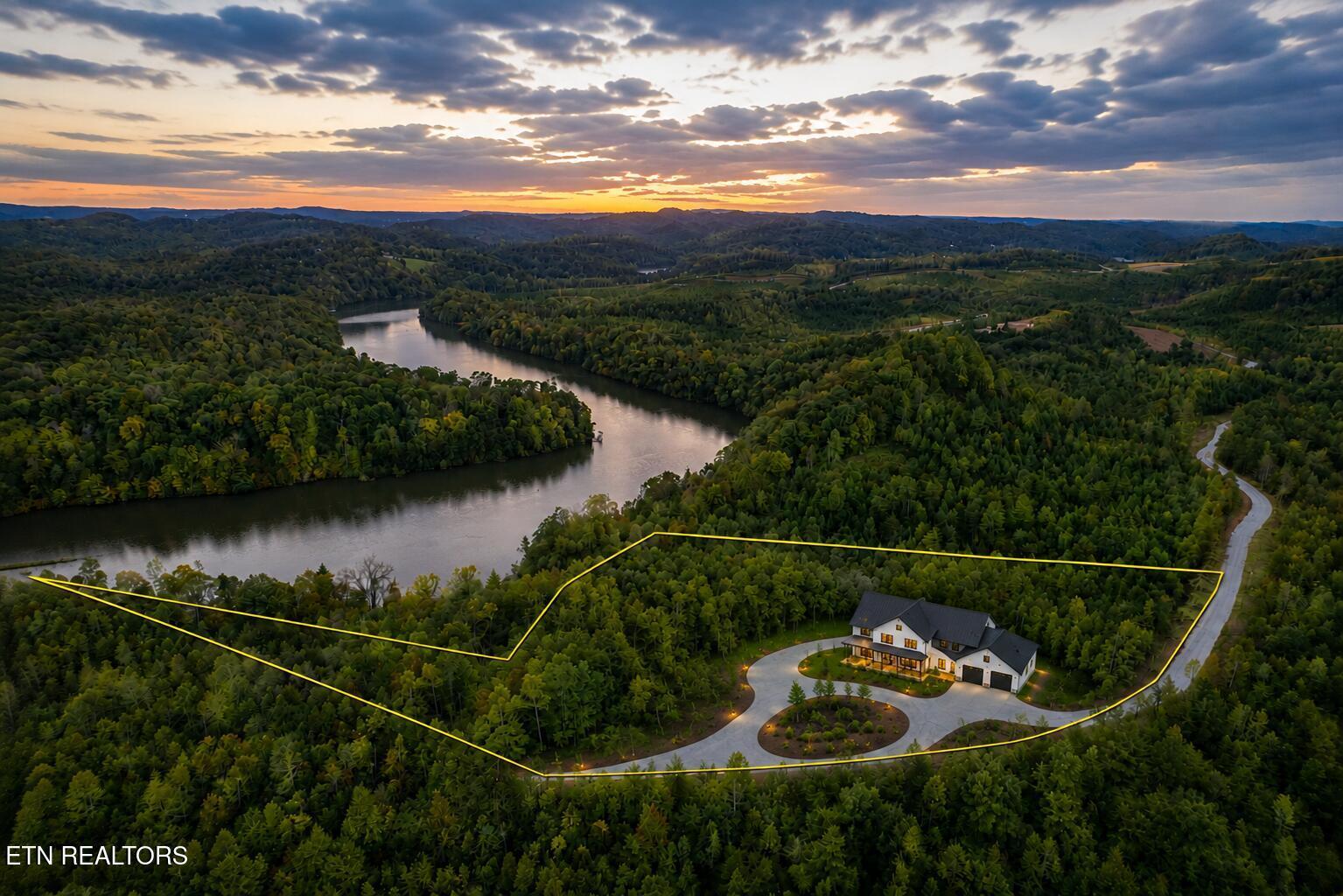 Image 1: tellico lake lot