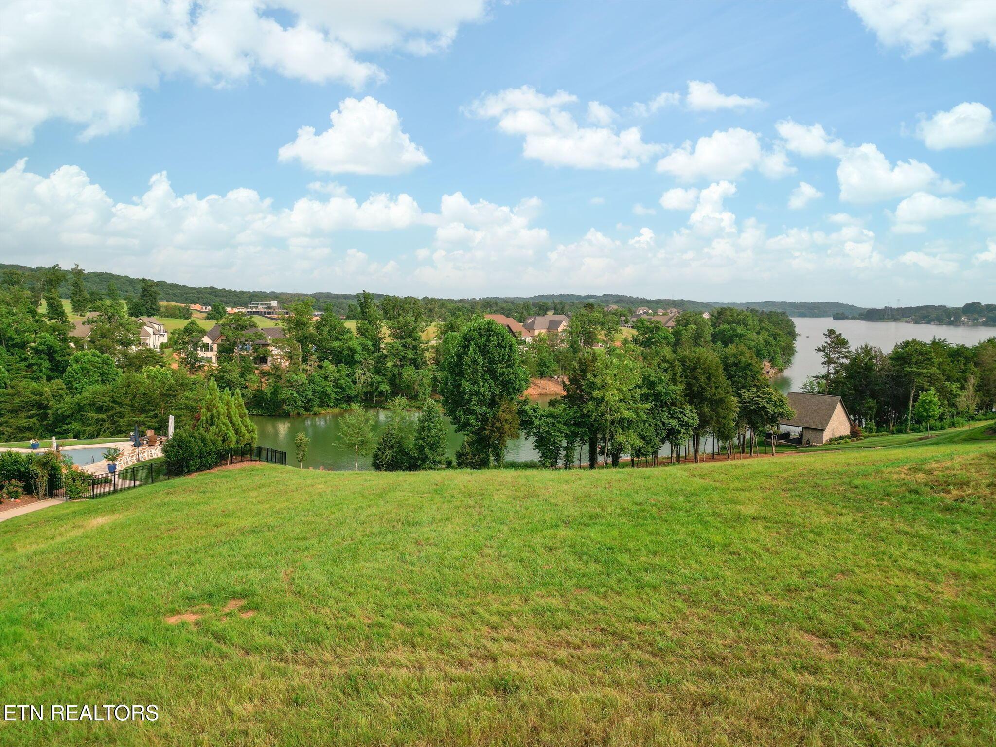 Image 3: 3-web-or-mls-002--FULL